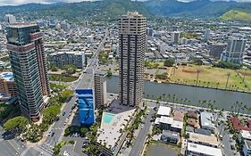 Hawaiian Monarch Penthouse 401 By Hawaii Ocean Club